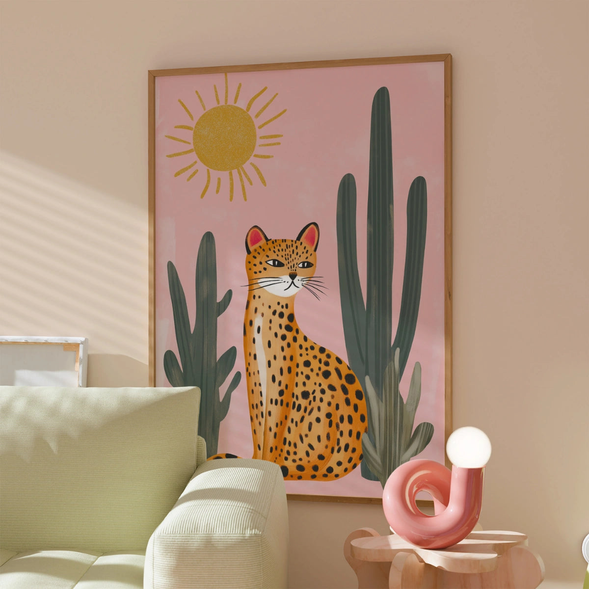 Stampa artistica da parete con leopardo nella giungla di cactus - Poster di animali estivi rosa