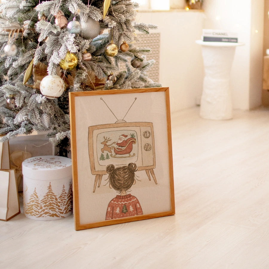 Vintage Christmas TV Wall Art – Cozy Holiday Nostalgia Print