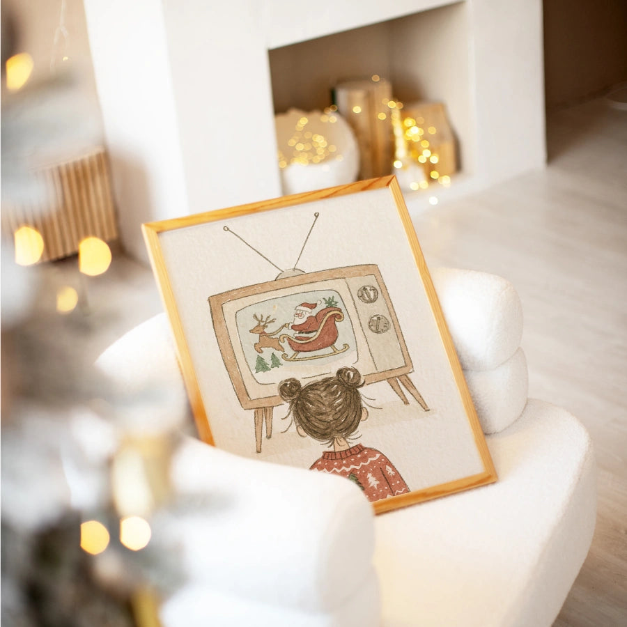Vintage Christmas TV Wall Art – Cozy Holiday Nostalgia Print