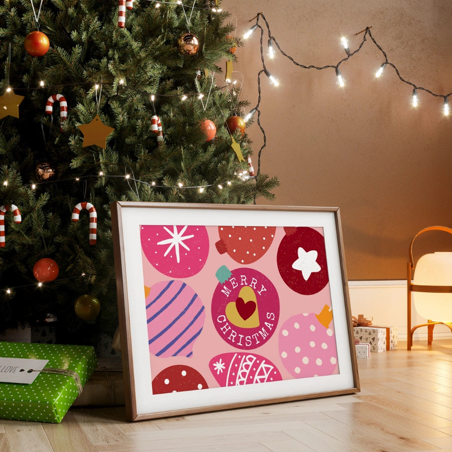 Fröhliche Weihnachten! Kunstdruck mit Ornamentmotiv – Bunte rosa Wanddekoration für die Feiertage