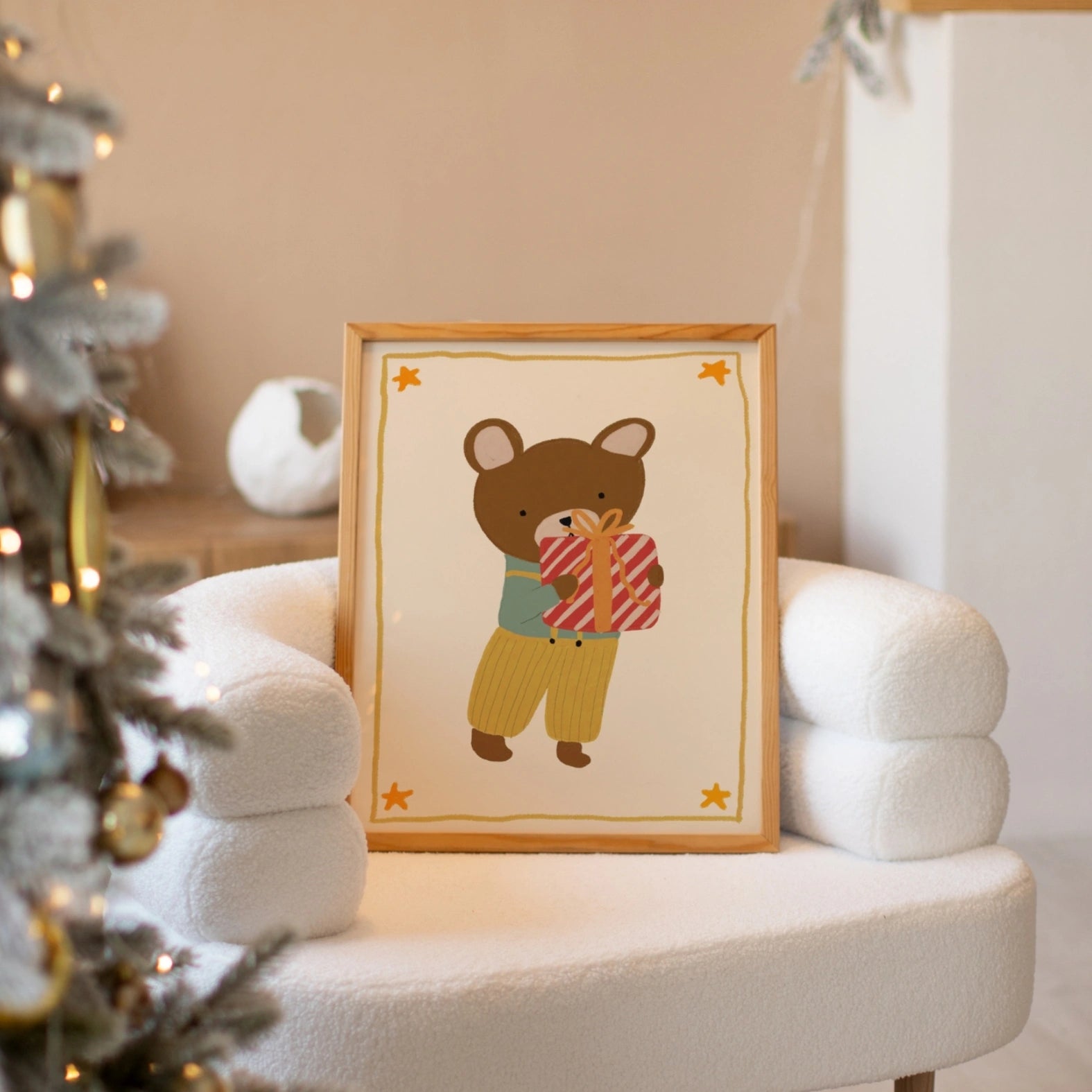 Christmas Bear with Gift