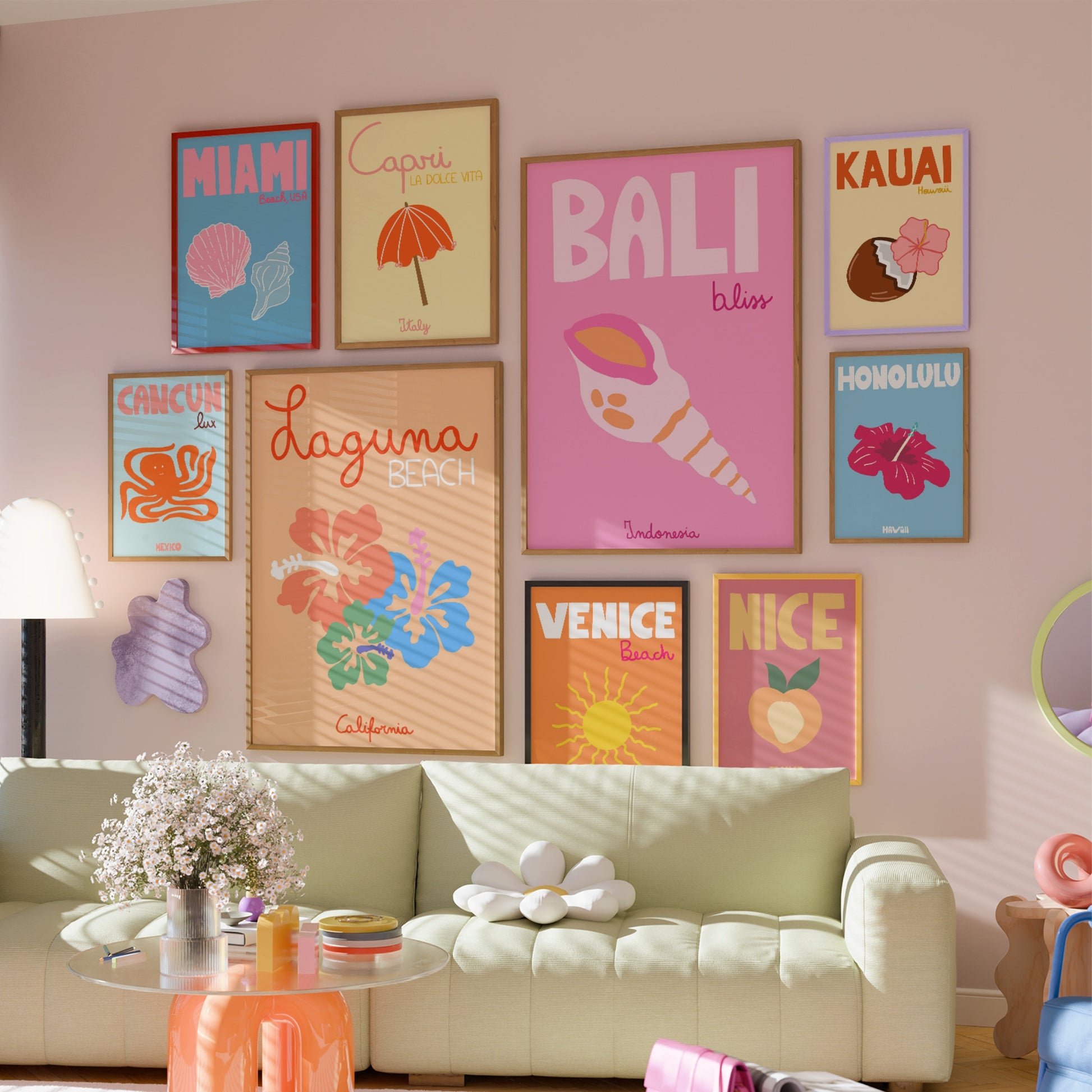 Preppy Travel, oltre 100 stampe