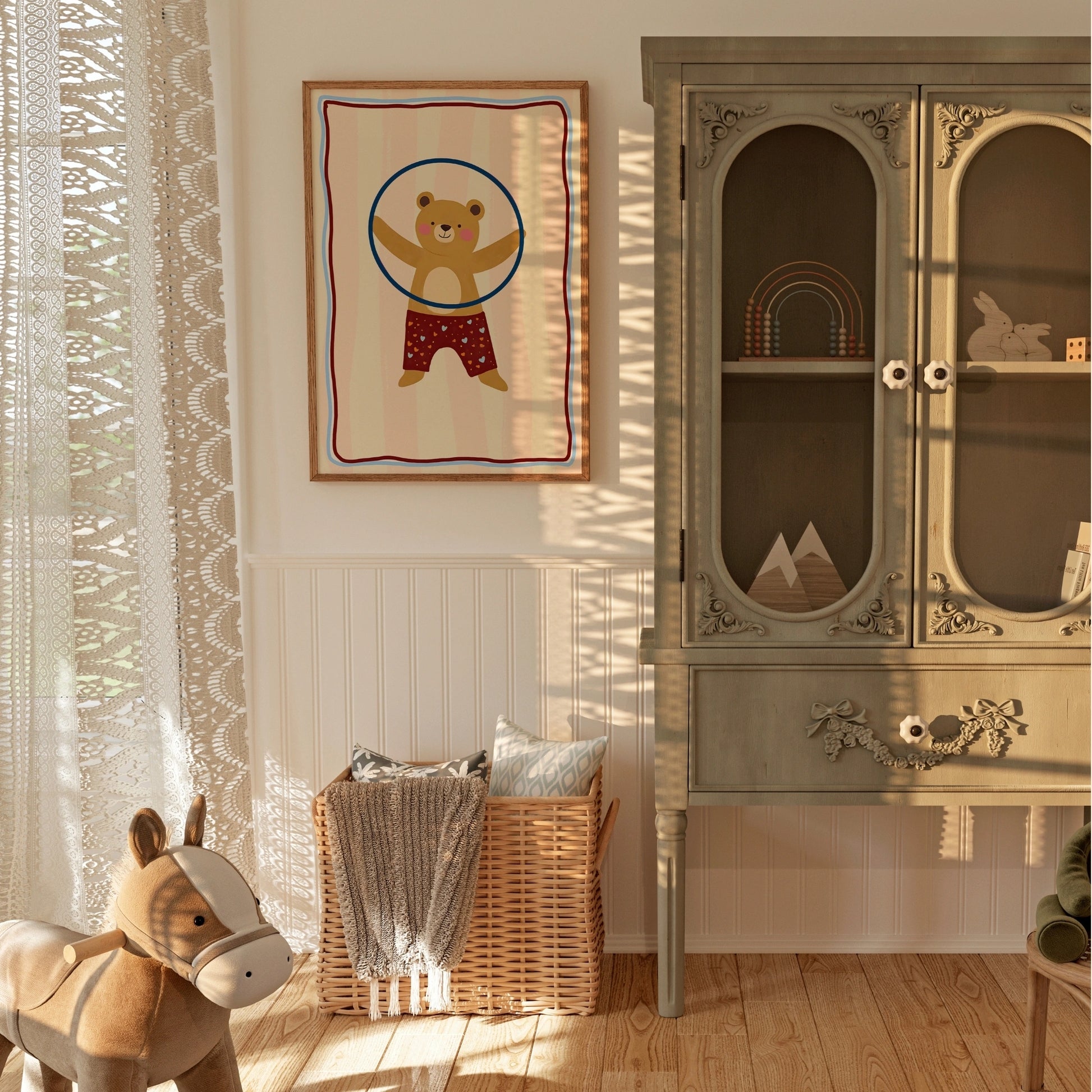 Decorazione murale con orsetto Hula Hoop – Stampa giocosa per la cameretta dei bambini