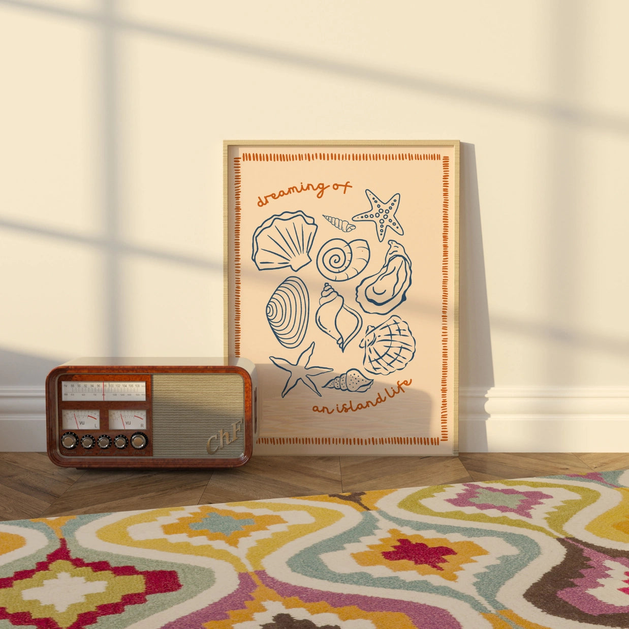 Muschelmotiv „Inselleben“ – Pfirsichfarbene Küstenwandkunst