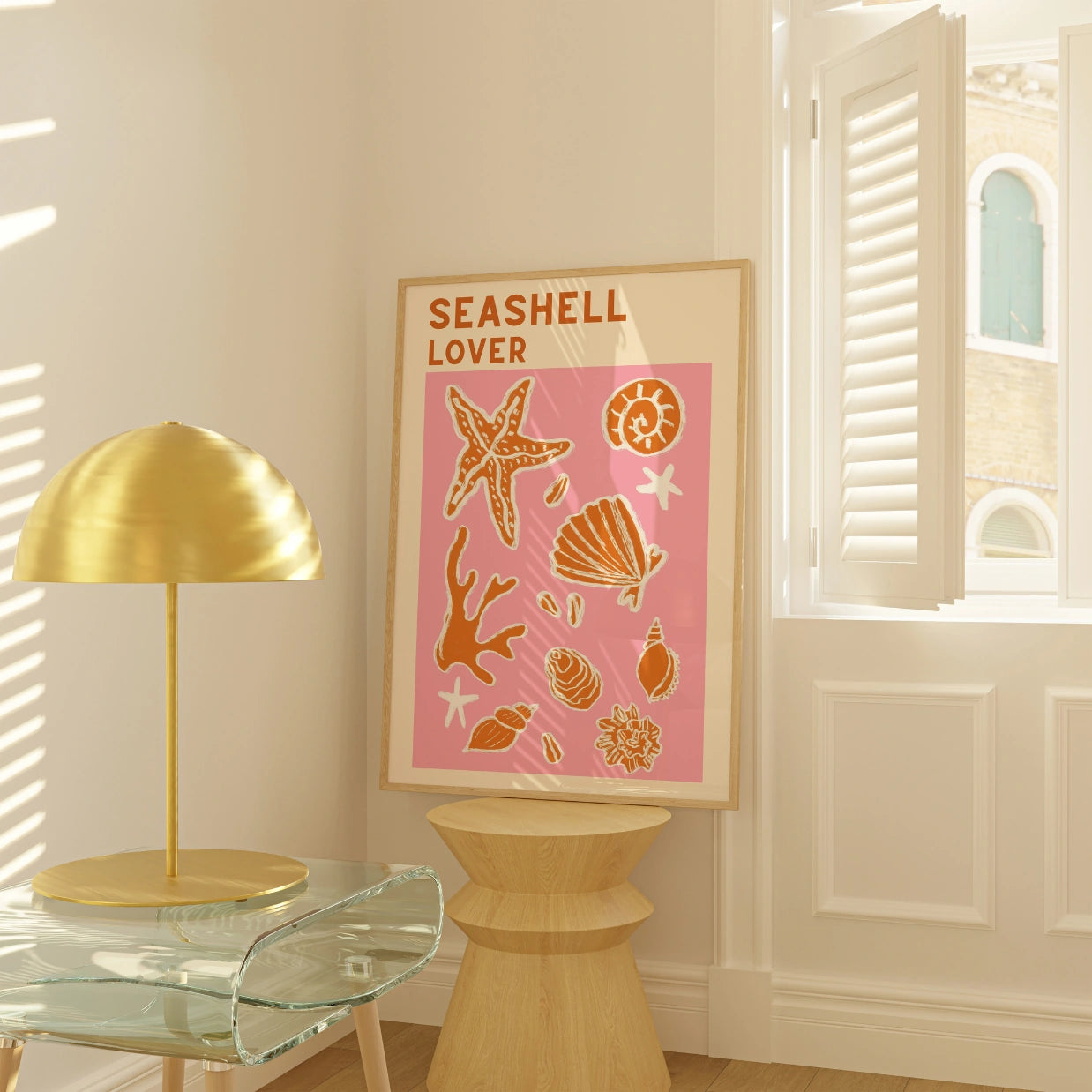 Stampa "Amante delle conchiglie" - Arte murale costiera in corallo audace