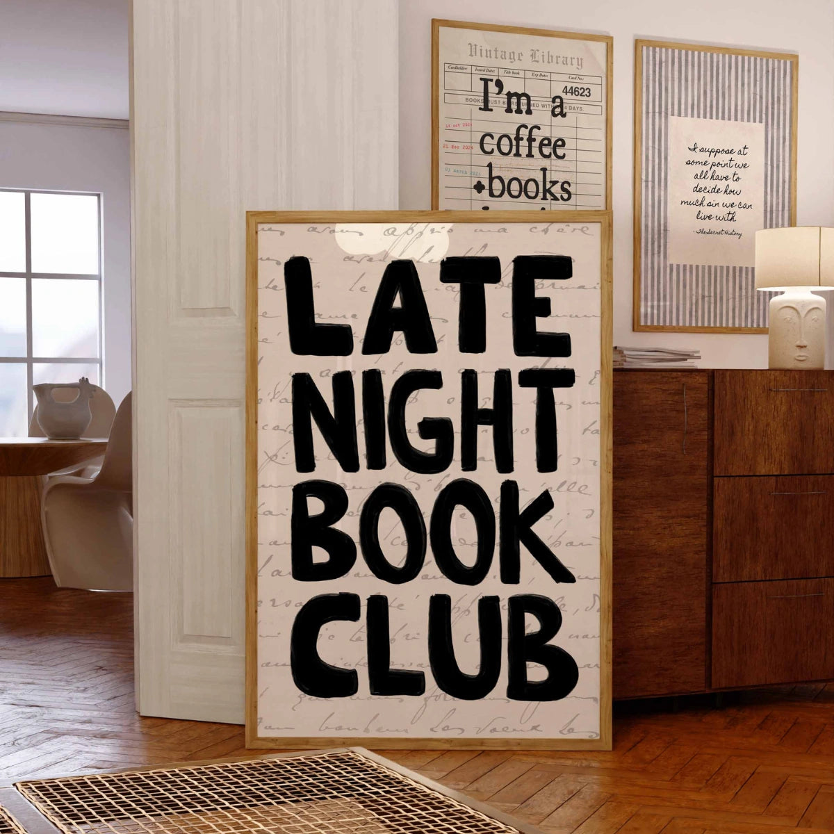 Late Night Book Club Druck – Lustige Wanddeko für Bücherwürmer