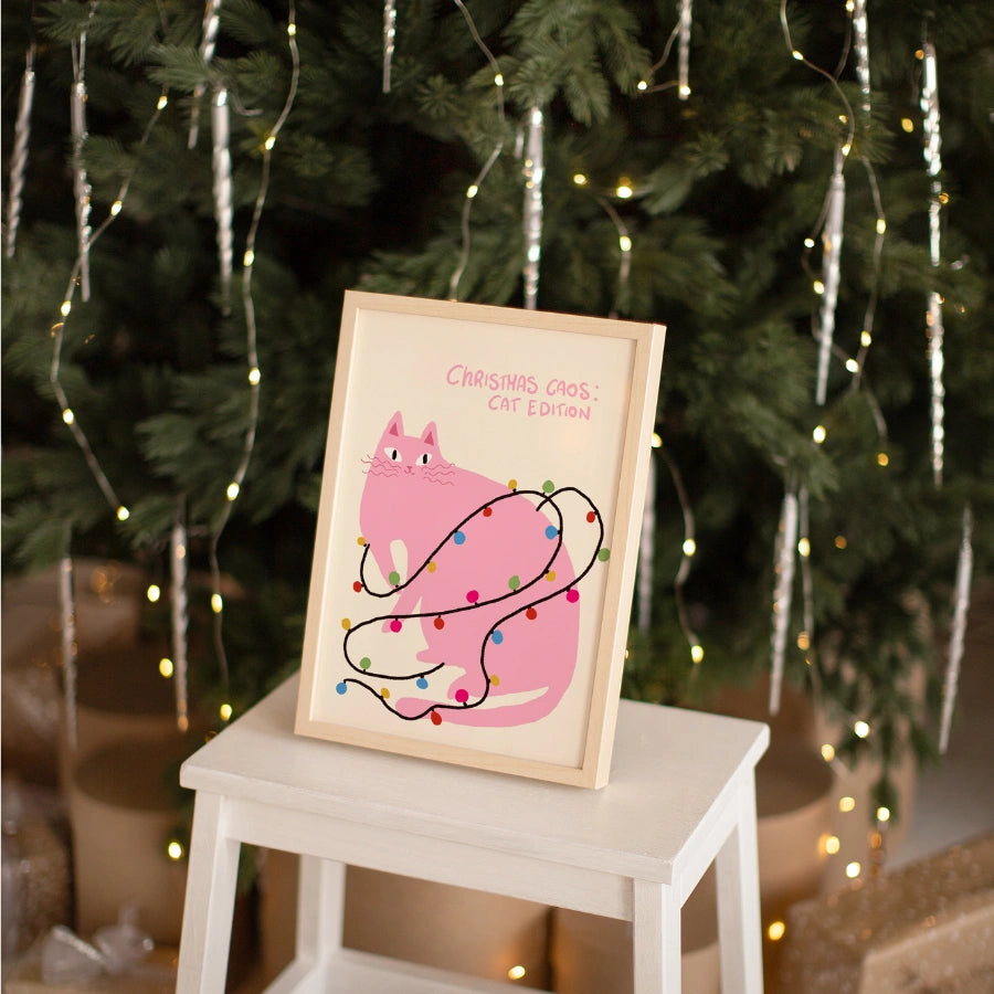 Gatto del Caos Natalizio – Divertente decorazione murale natalizia rosa