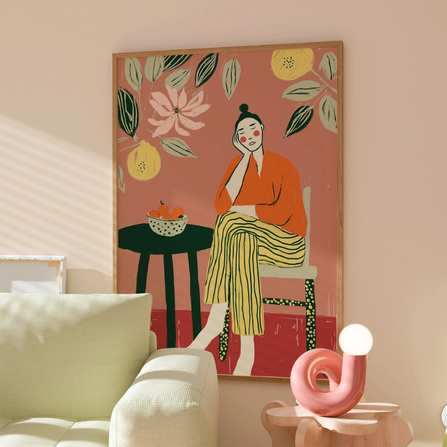Lemon Lounge Boho Wall Art – Scena femminile contemplativa 